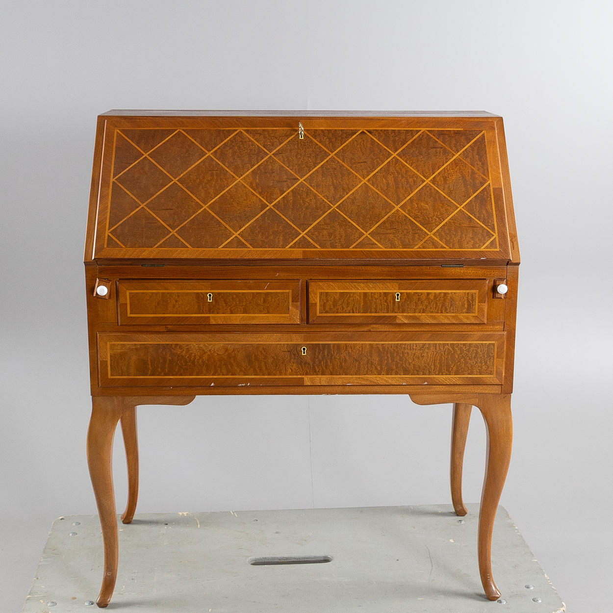 SEKRETÆR, mahogni, 20. århundrede.