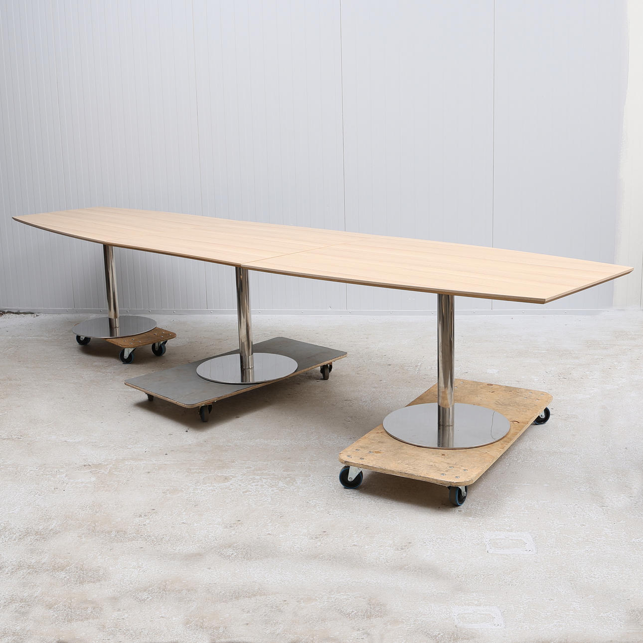 KONFERENCEBORD, træ, metalsøjlefod, 3 stykker, moderne.