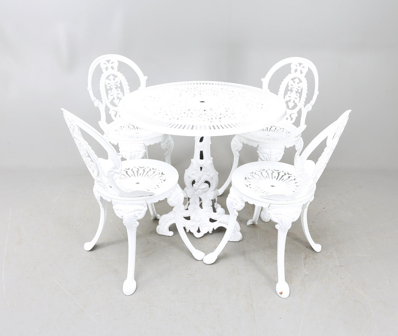 BORD samt STOLAR, 5 delar, trädgårdsmöbler, gjutmetall, 1900-tal.