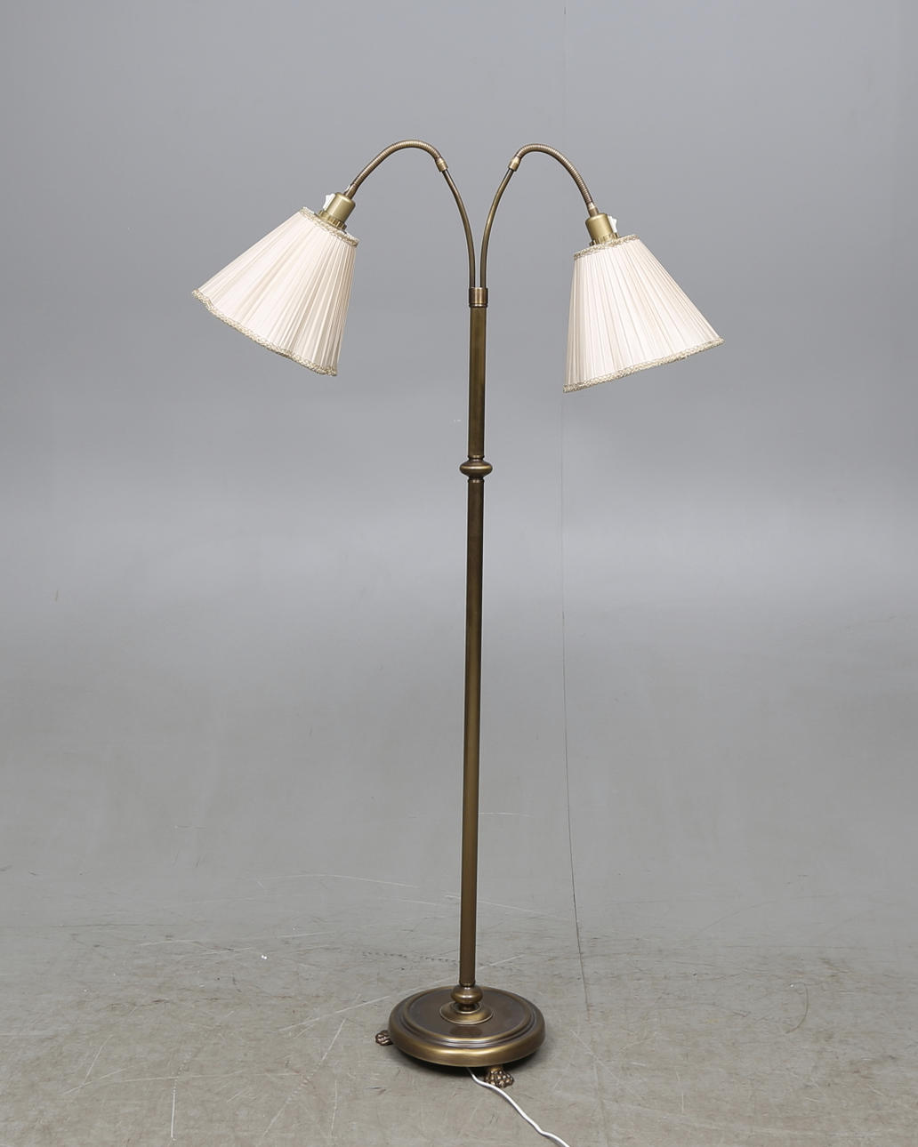 GOLVLAMPA, 1900-talets andra hälft.