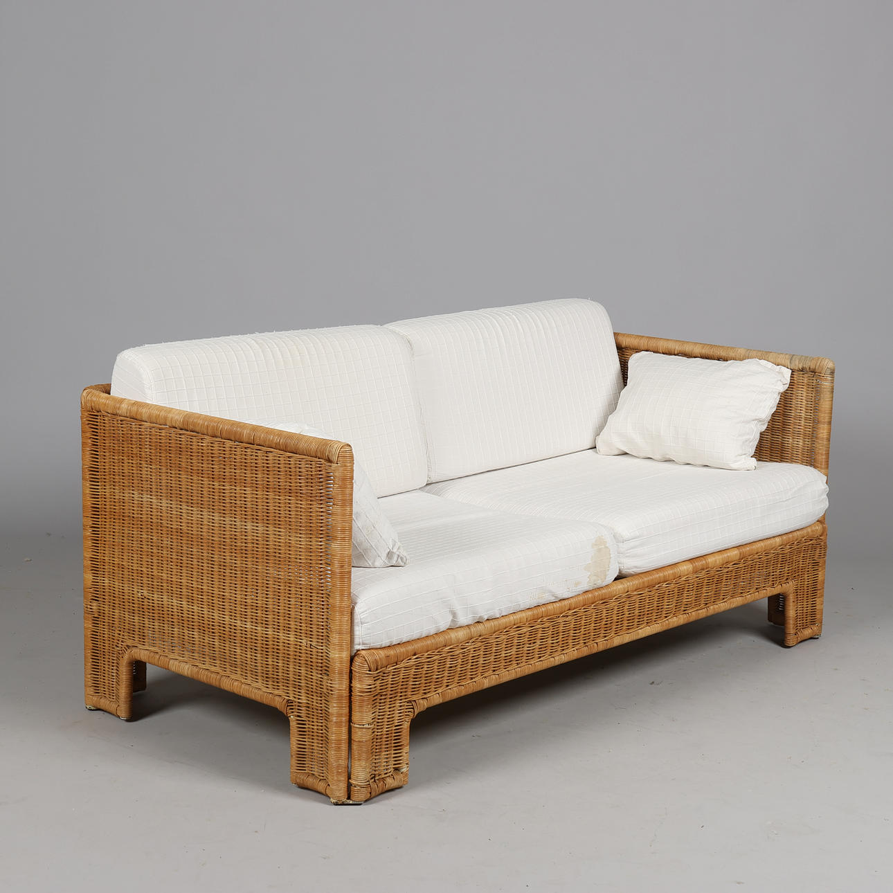 Sofa made of wicker - rattan, Model 