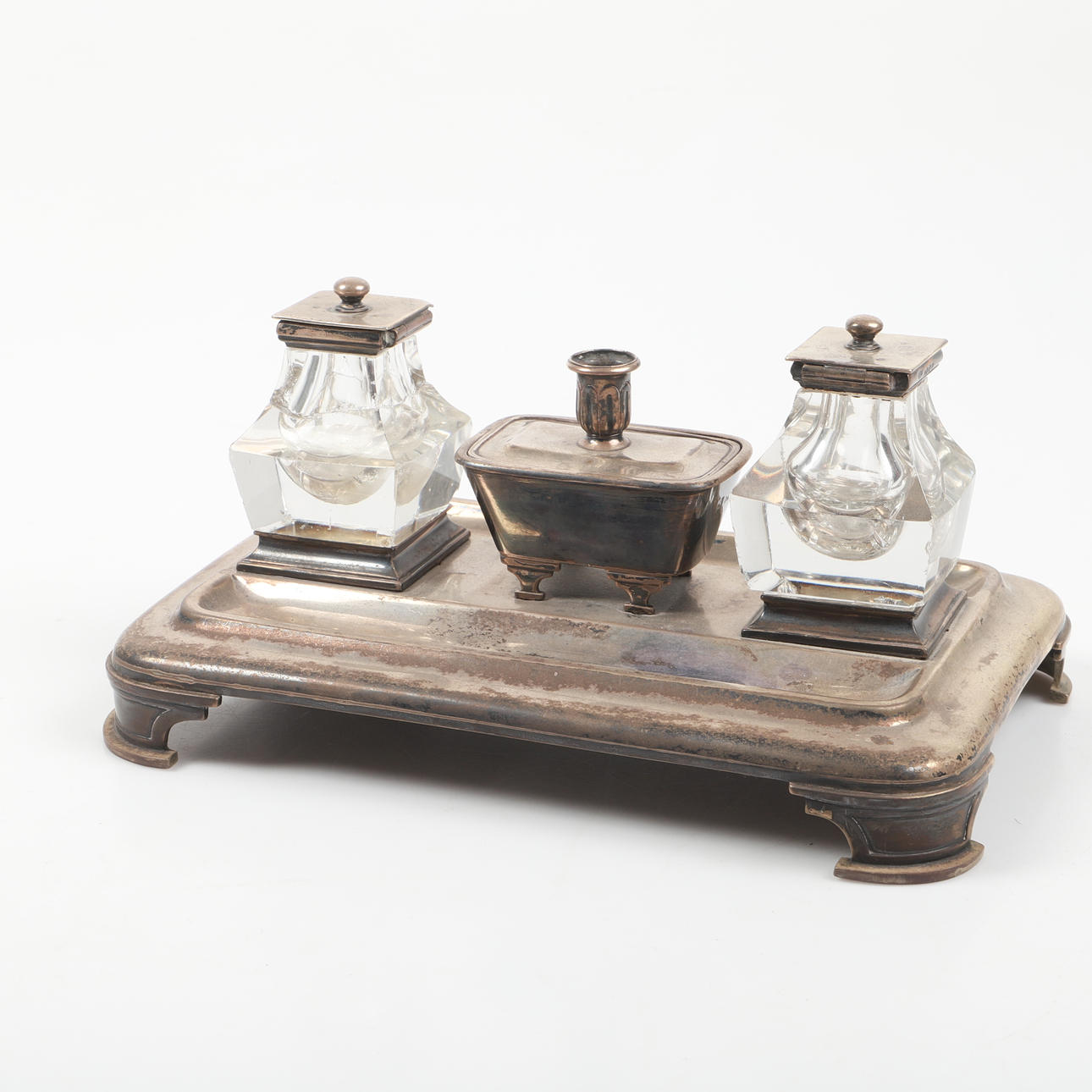 SKRIVEBORDSSÆT, sølv/glas, England.