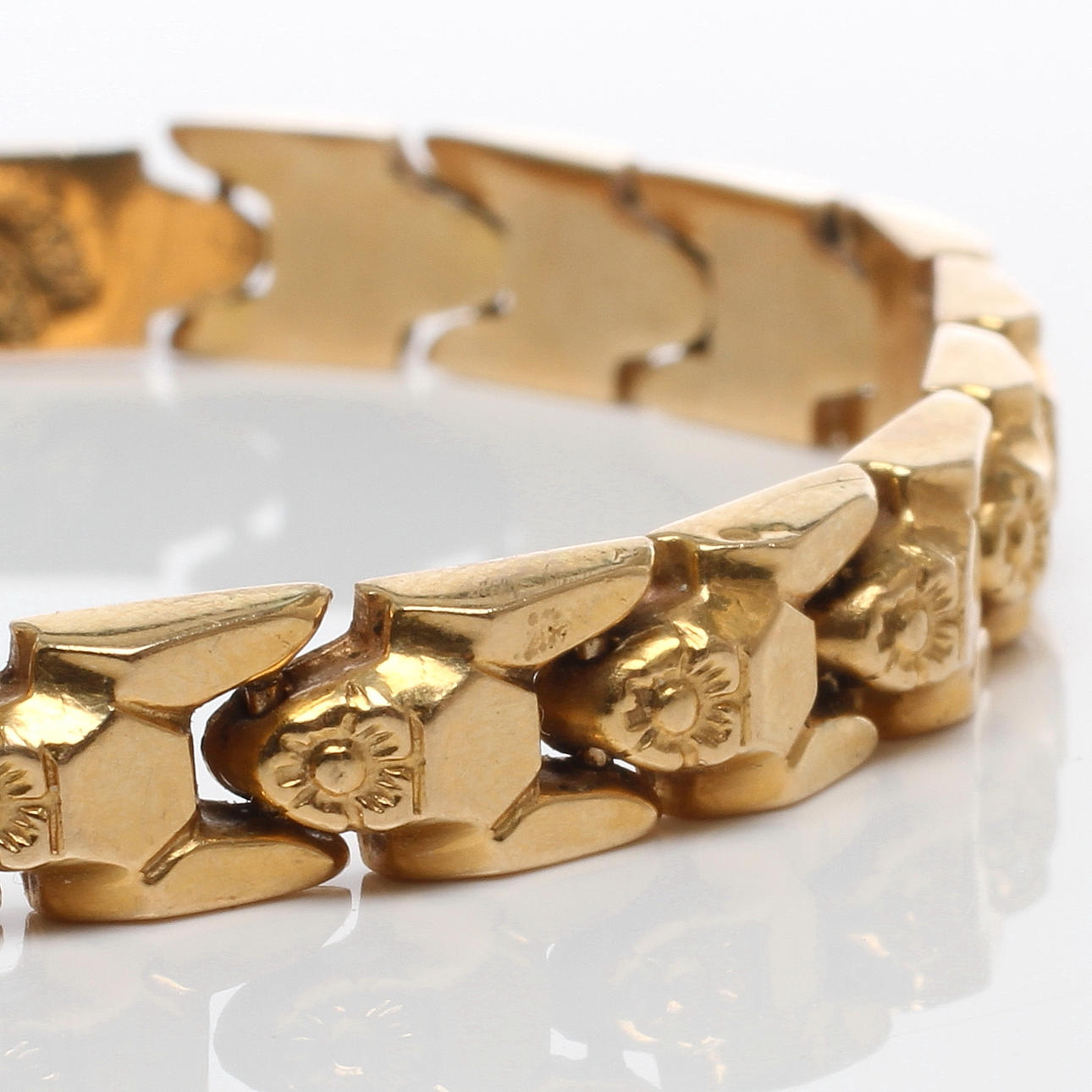 ARMBAND, 18k guld, 1900-talets andra hälft.