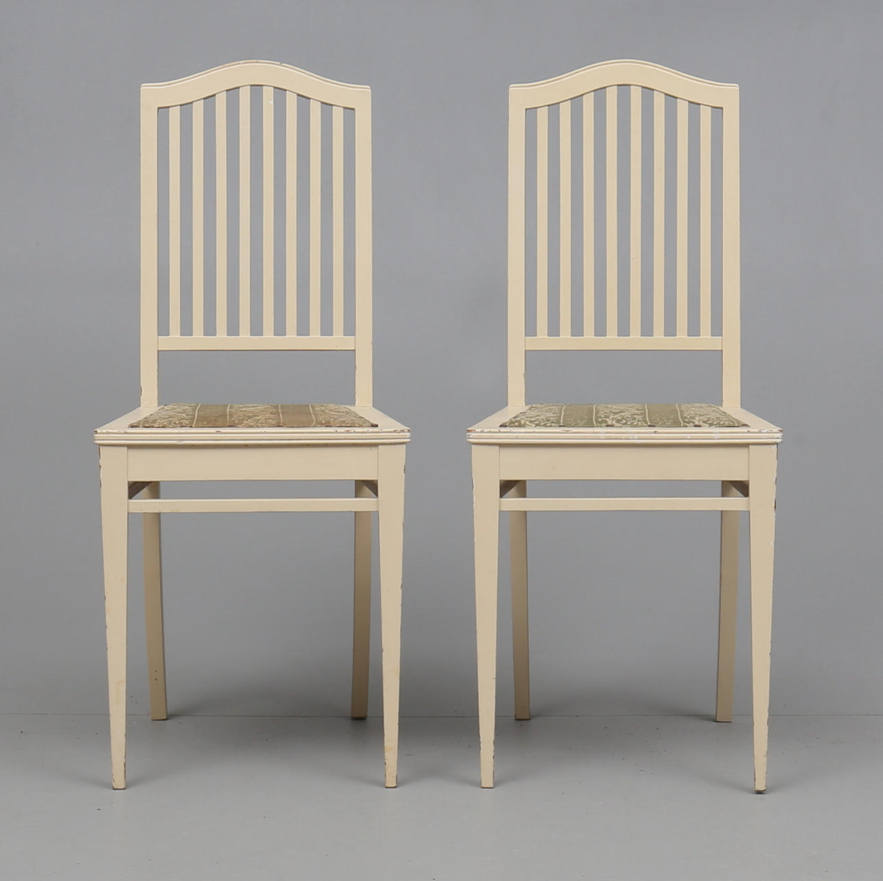 STOLAR, 1 par, Carl Larsson-stil, tidigt 1900-tal.