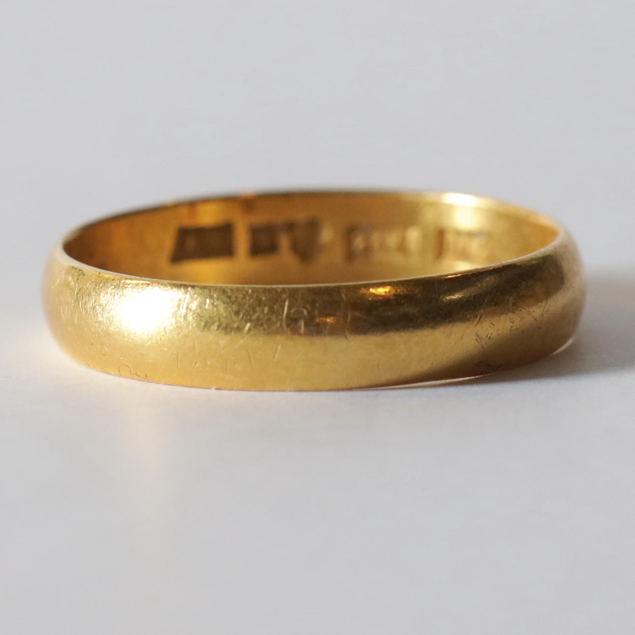 RING, 23K gold, Lindströms Eftr. B. Wikström Eman., Söderköping, 1962. Total weight approx. 6.6 grams.