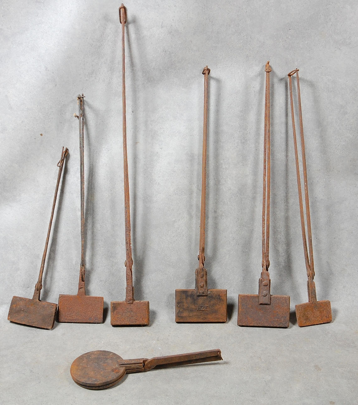 RÅNJÄRN, 7 st smide 17-1800-tal.