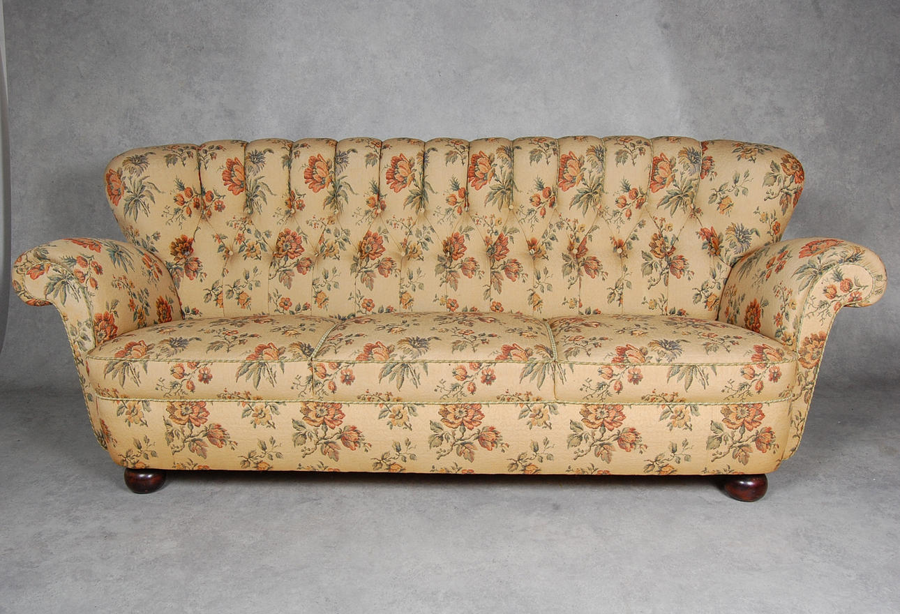 SOFFA, 1930-tal originalklädsel.