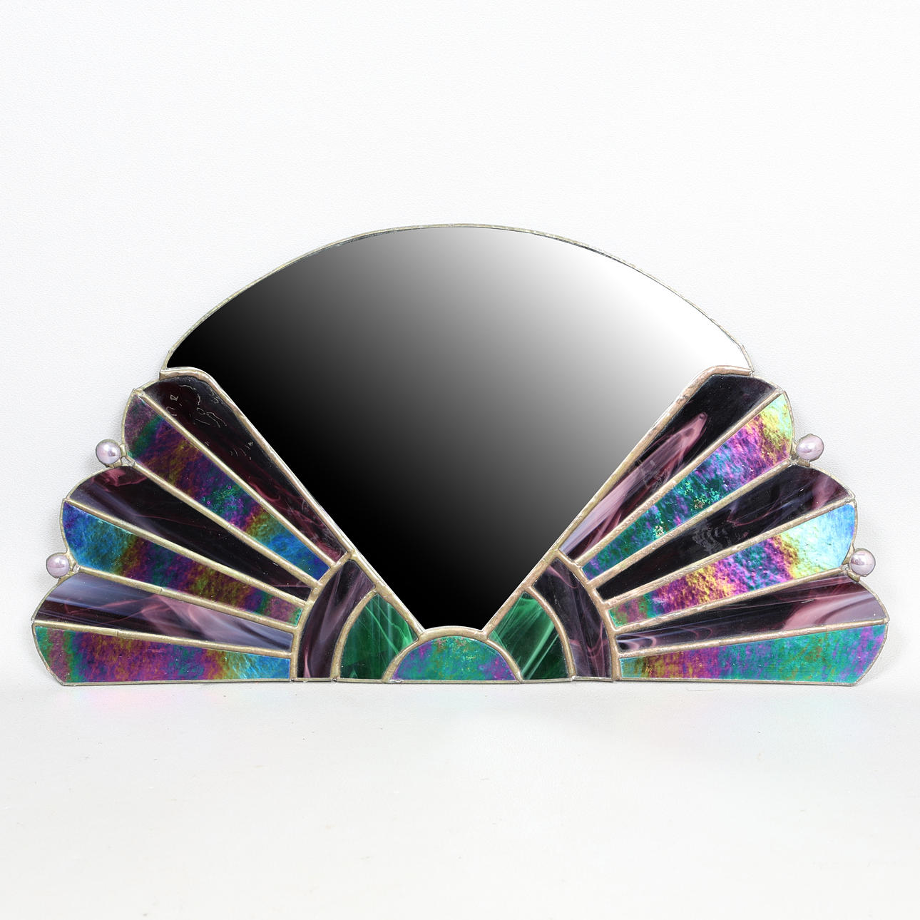 AN ART DECO STYLE WALL MIRROR.