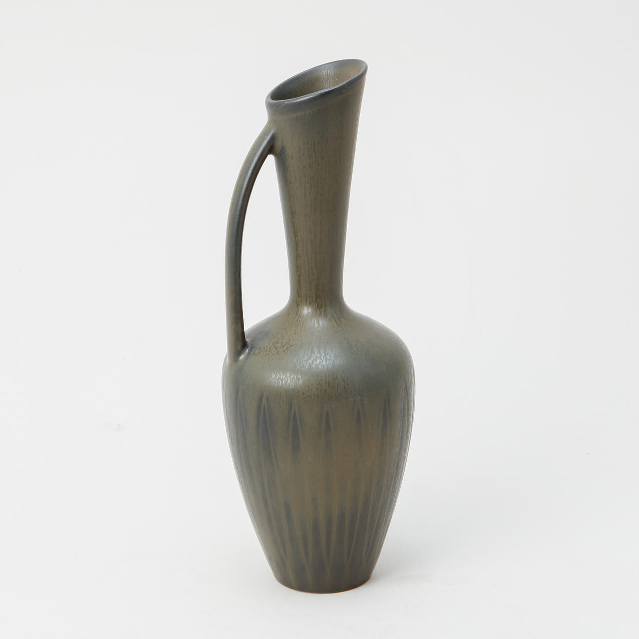 GUNNAR NYLUND. Pitcher, stoneware, Rörstrand.