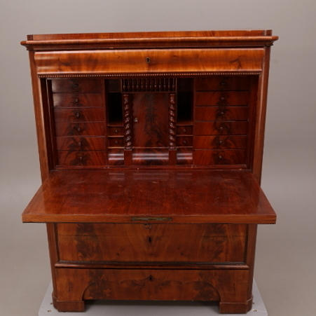 CHIFFONJÈ, pärlemolister, 18-/1900-tal.