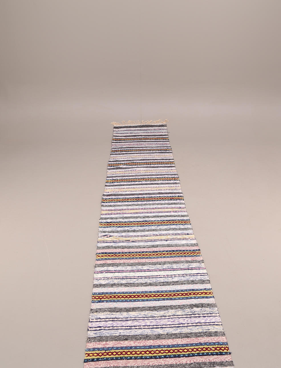 GALLERIMATTA, trasmatta, längd 11,40 meter, 1900-tal.