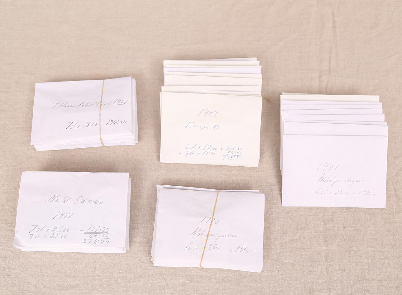 FRIMÄRKSHÄFTEN, svenska, ostämplade, 1987-1991, ca 8300 kr.