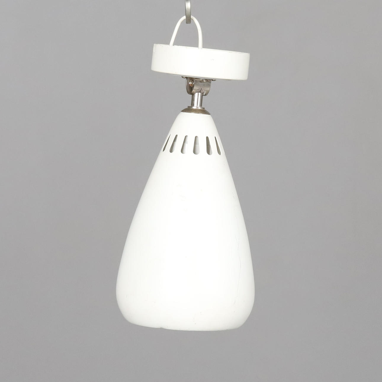 WALL/CEILING LAMP. Adjustable lacquered sheet metal screen. Asea model 2625, second half of the 20th century.