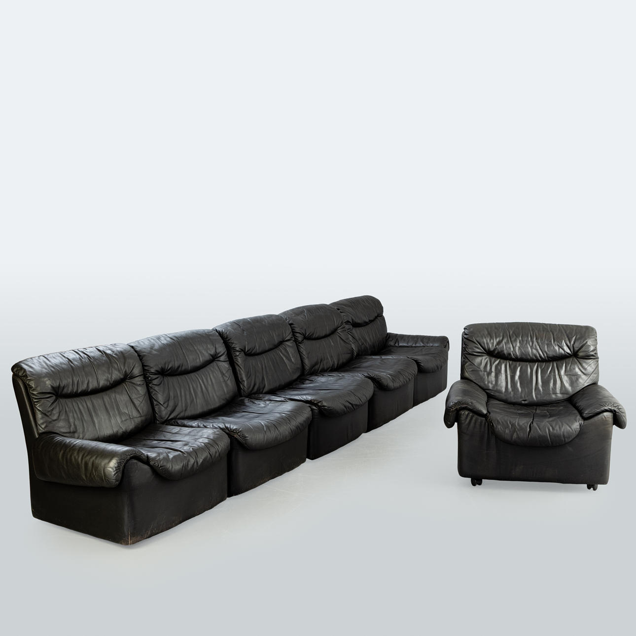 Sofa set/Modular sofa, black leather. 6-piece set.