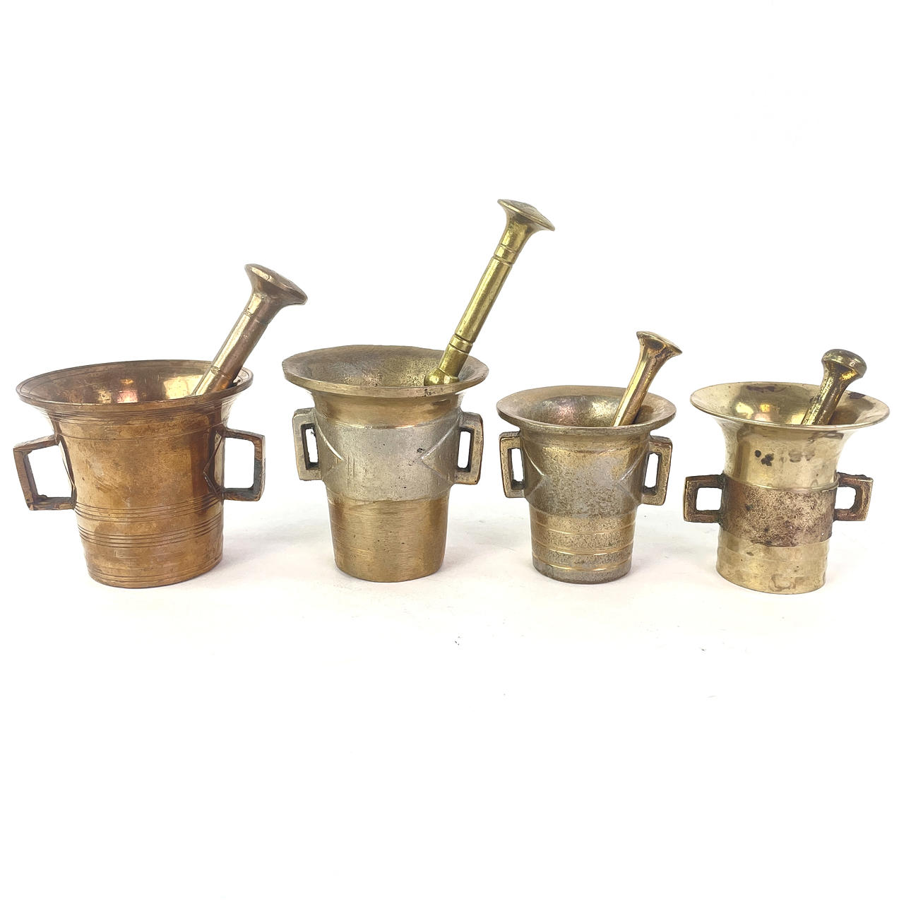 MØRTEL med støddæmpere, 4 stk. Malm/messing, 1800/20. årh.