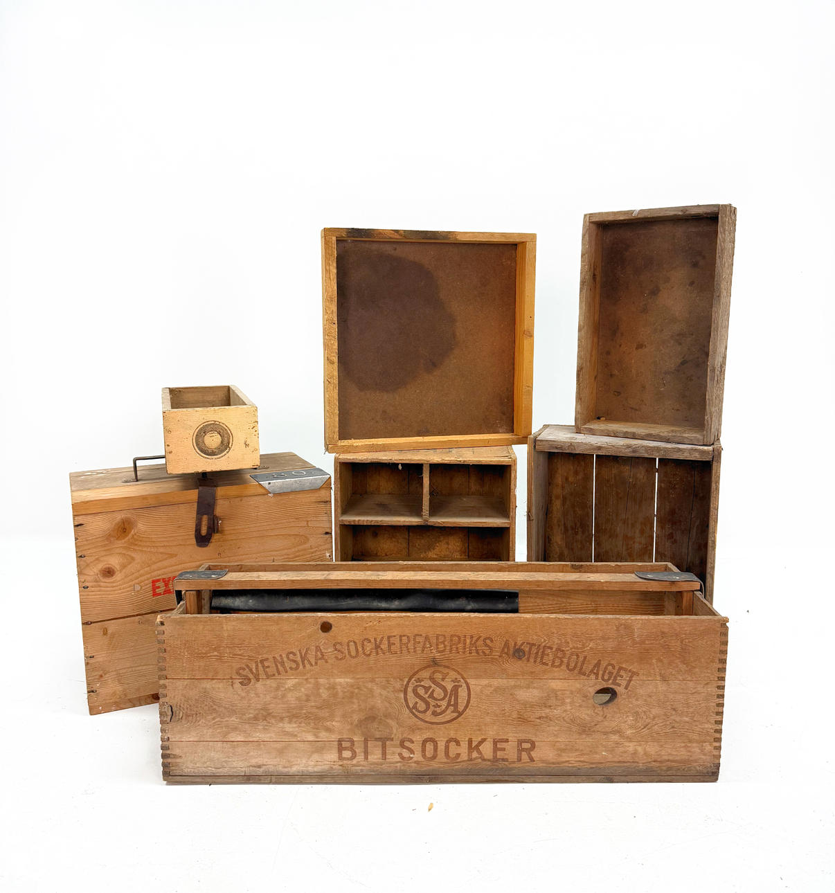 Wooden boxes - Svensk allmoge.