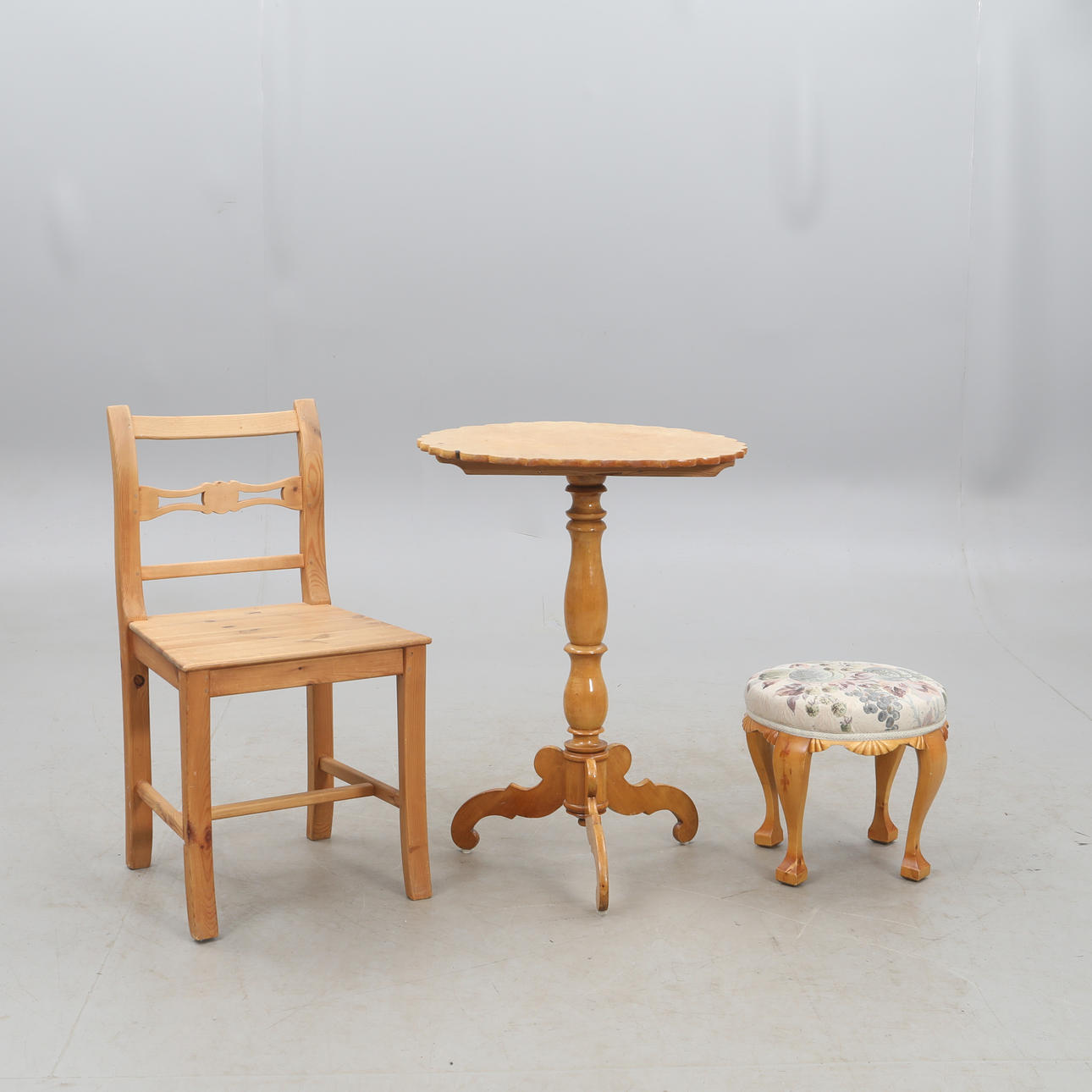 PILLAR table, chair and stool.