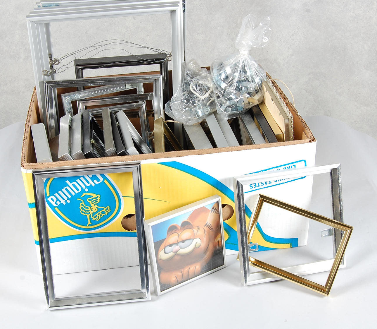 TAVELRAMAR, " NISSEN " 36 st, aluminium, nyskick.