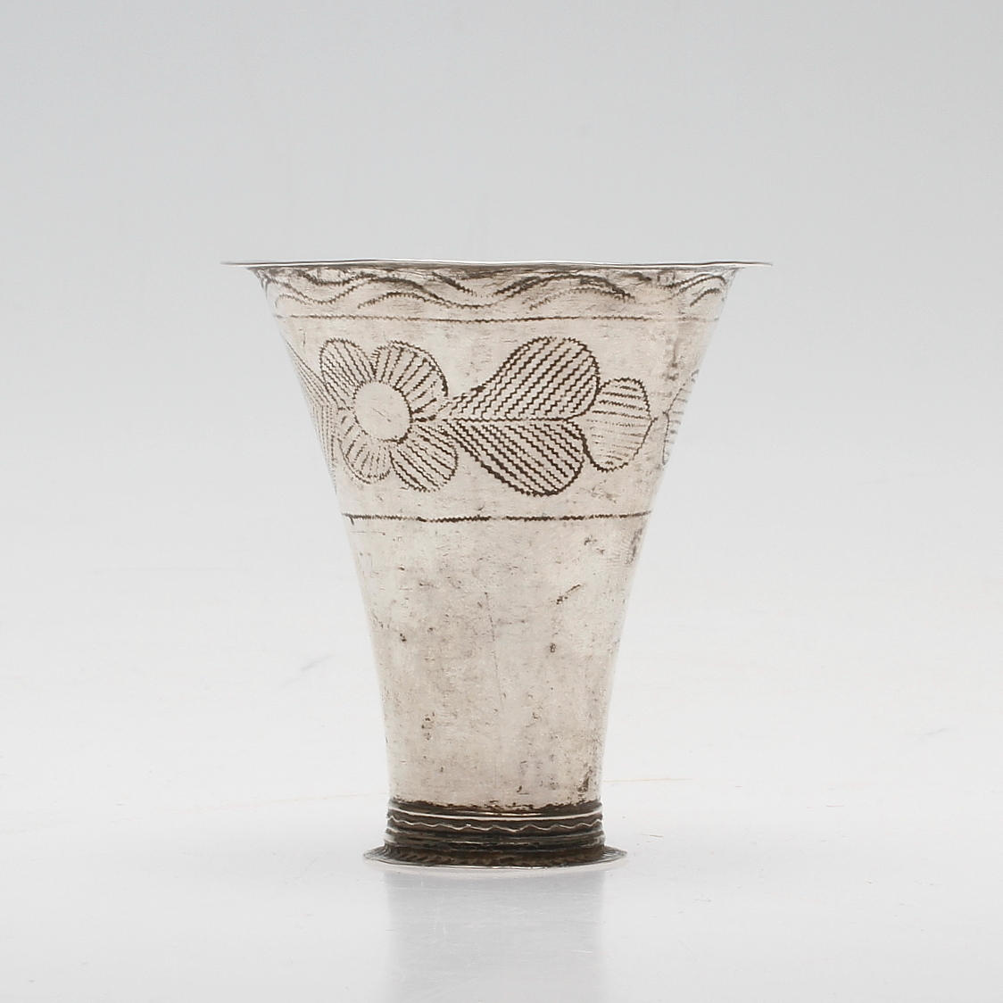 BÄGARE, silver, troligen Lars Hellsing Linköping 1785.