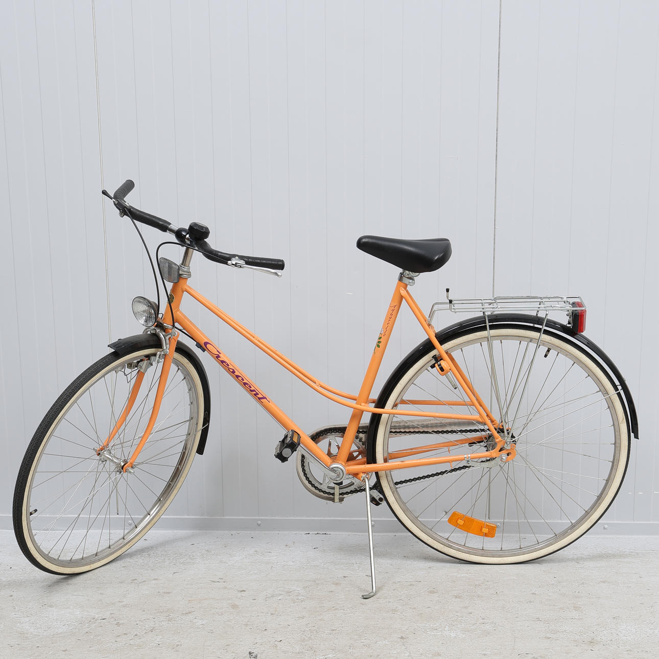 BICYCLE, “Aquarelle”, Crescent, 28".