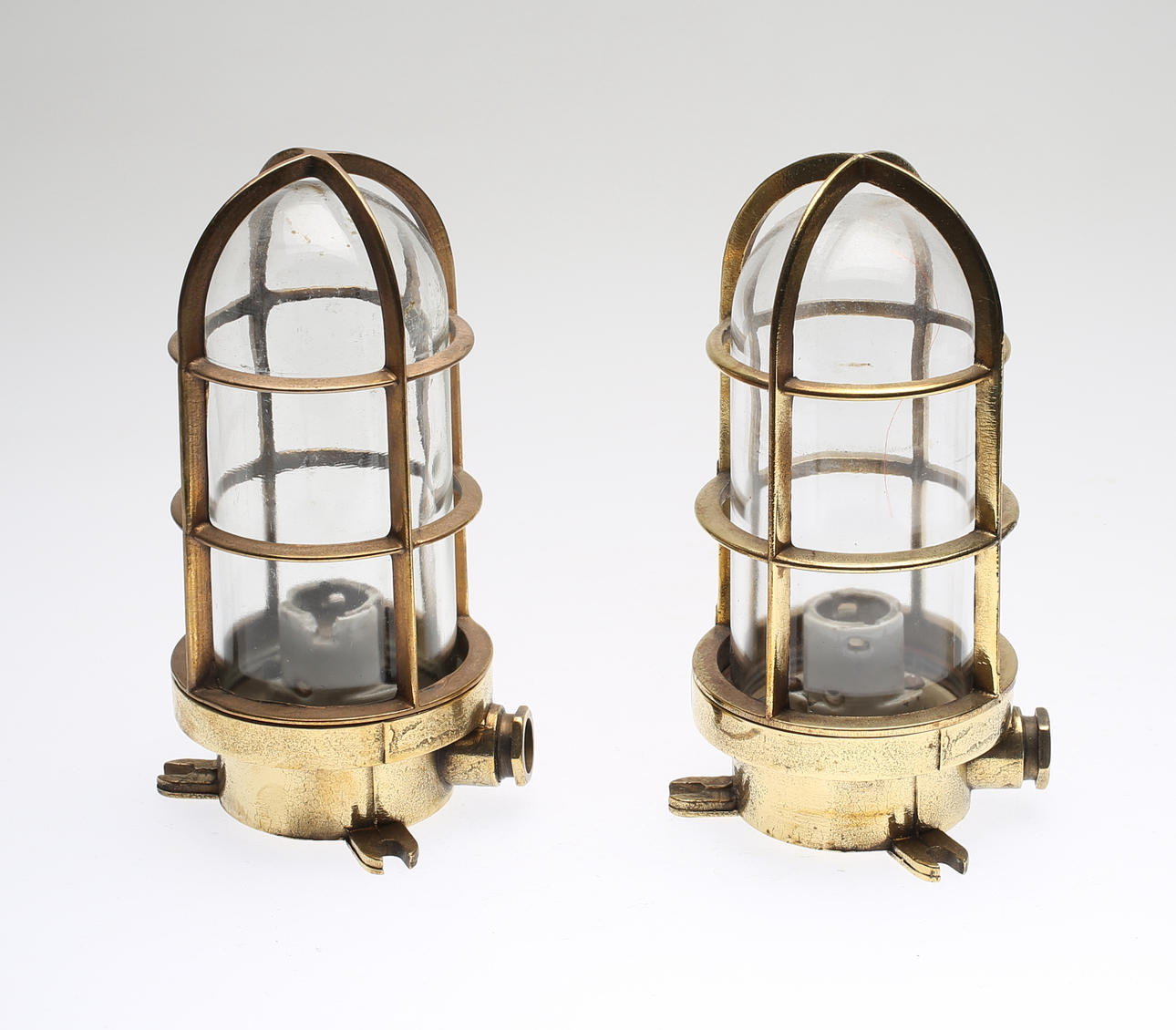 FARTYGSBELYSNING, 2 st för vägg/tak, mässing.