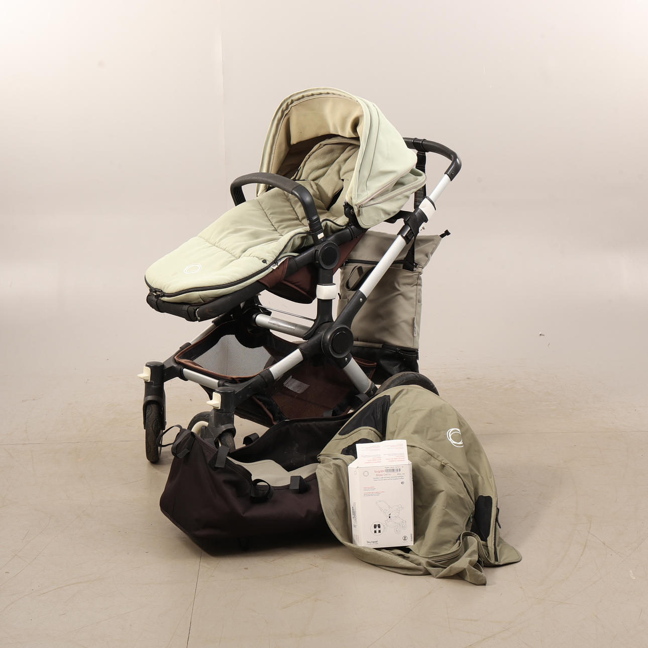 STROLLER BUGABOO BUFFALO with accessories.