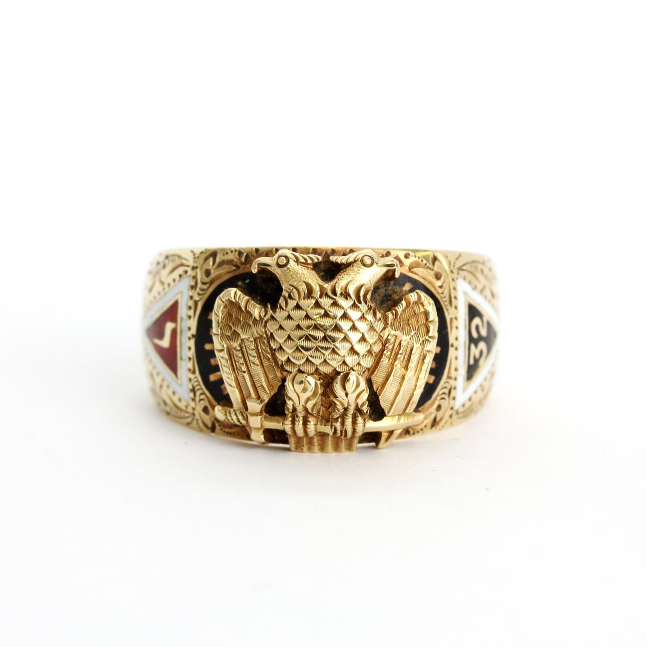 GENT'S 14CT GOLD MASONIC SIGNET RING.