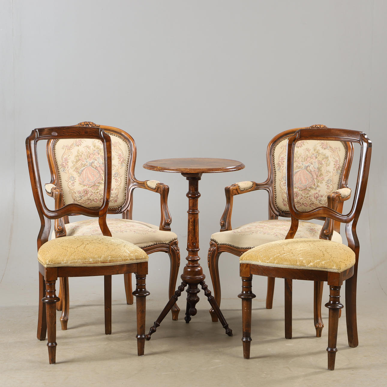 SEATING GROUP, 5 pieces, Rococo style.