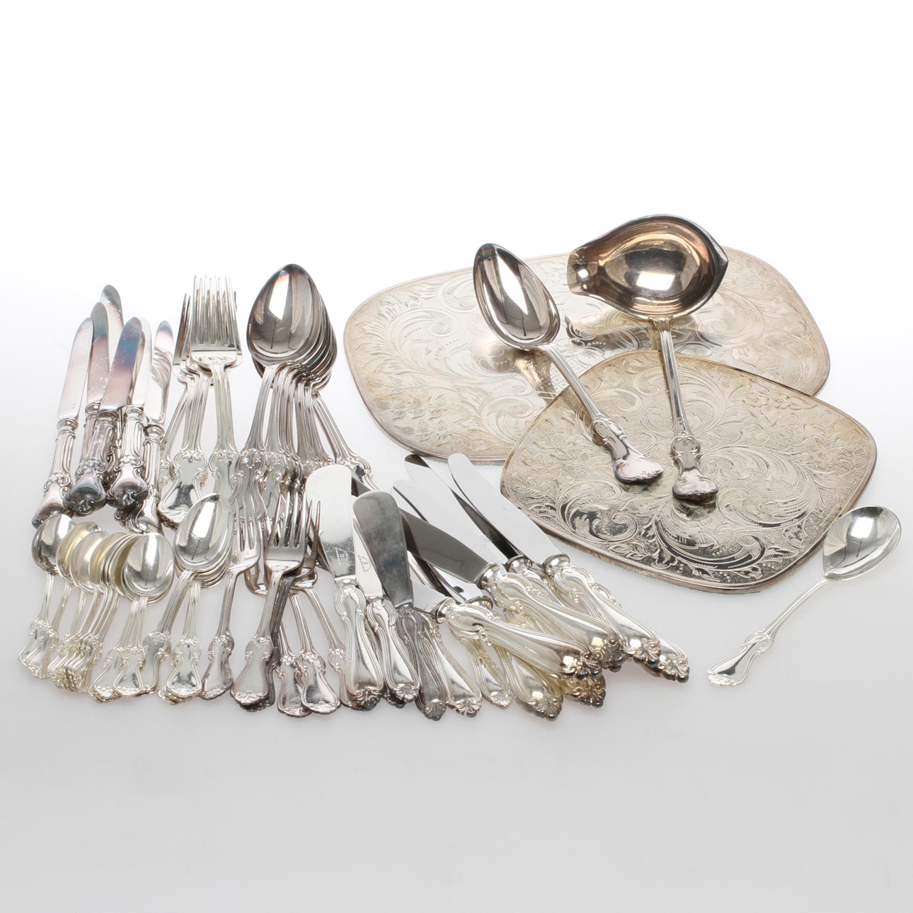 BESTICK, 57 delar, nysilver, Olga mestadels GAB, Hallbergs, samt två grytunderlägg, 1900-tal.