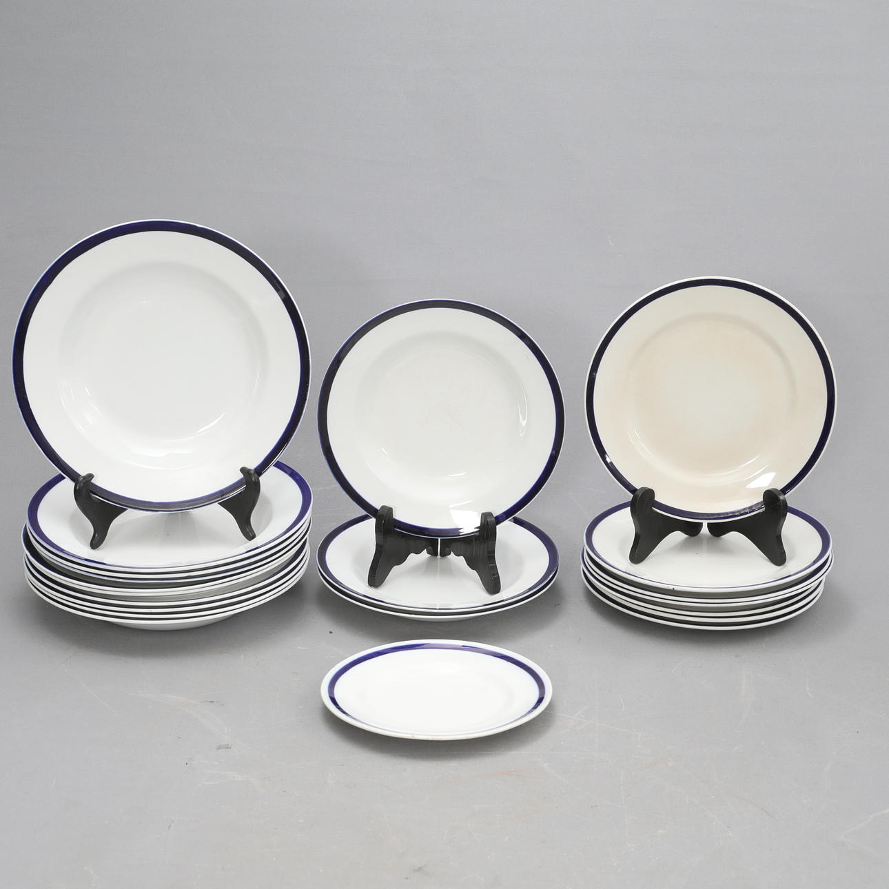 DINNERWARE PARTS, 21 pieces, Gustavsberg.