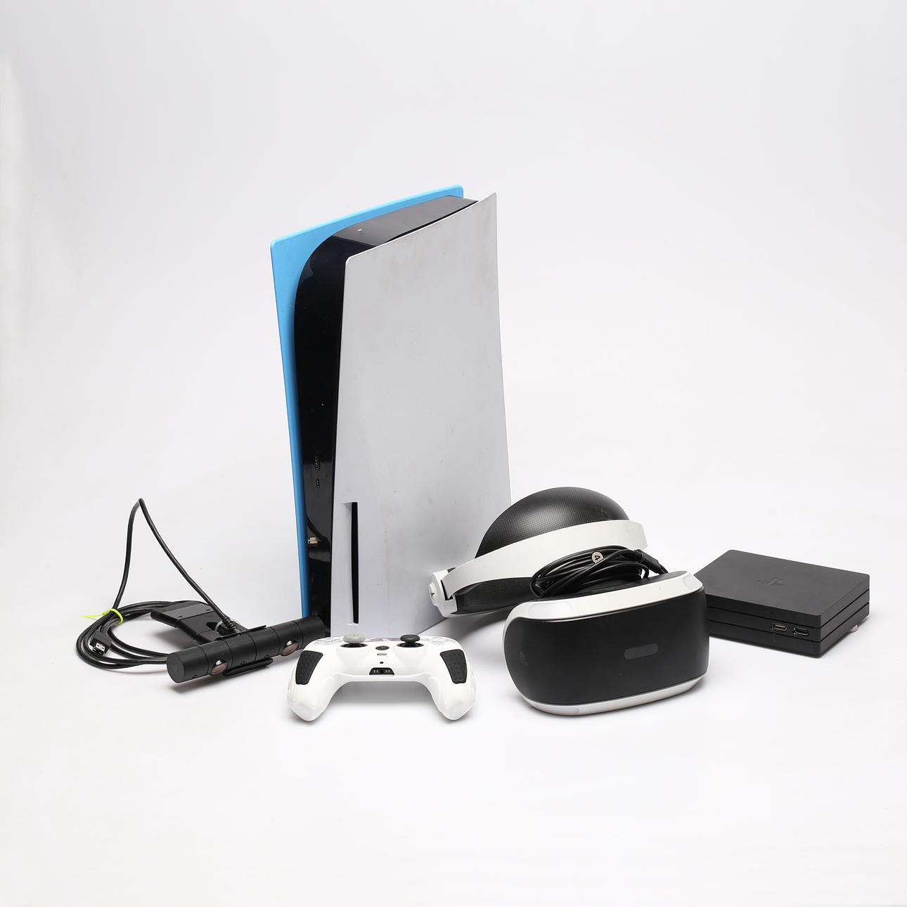 PLAYSTATION 5, med VR, handkontroll.