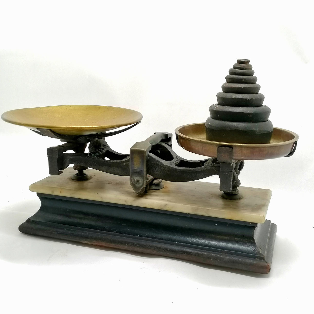PARNALL & SONS ANTIQUE BALANCE SCALES.
