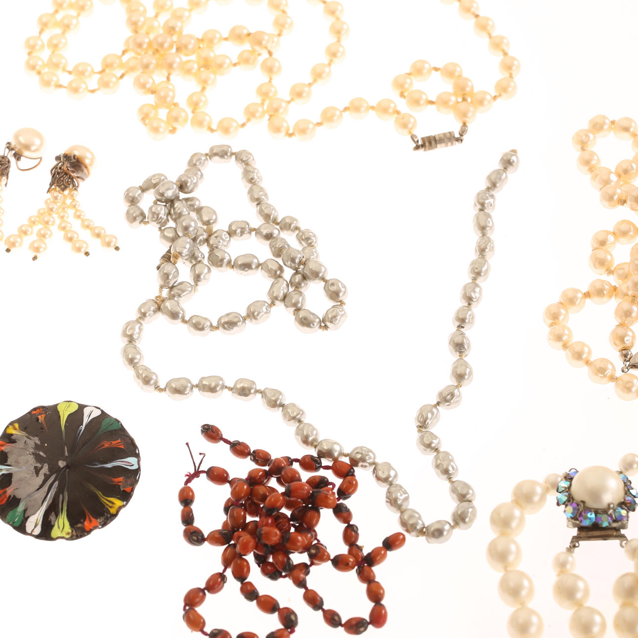 BIJOUTERIER, 8 delar.