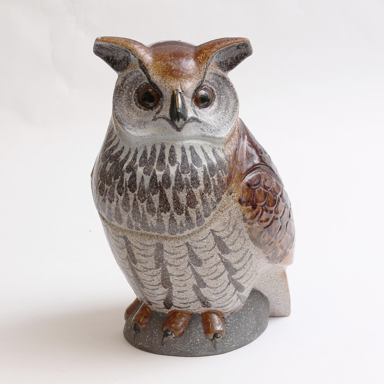 THOMAS HELLSTROM. Owl/mountain owl, Nittsjö, glazed stoneware.