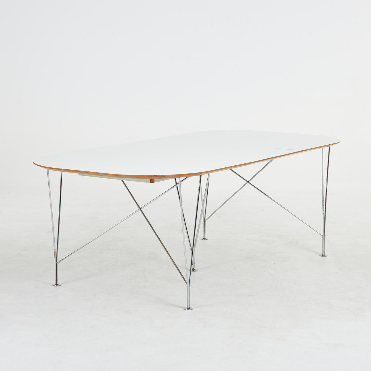 DINING TABLE, “Inter”, Dux, with insert top.