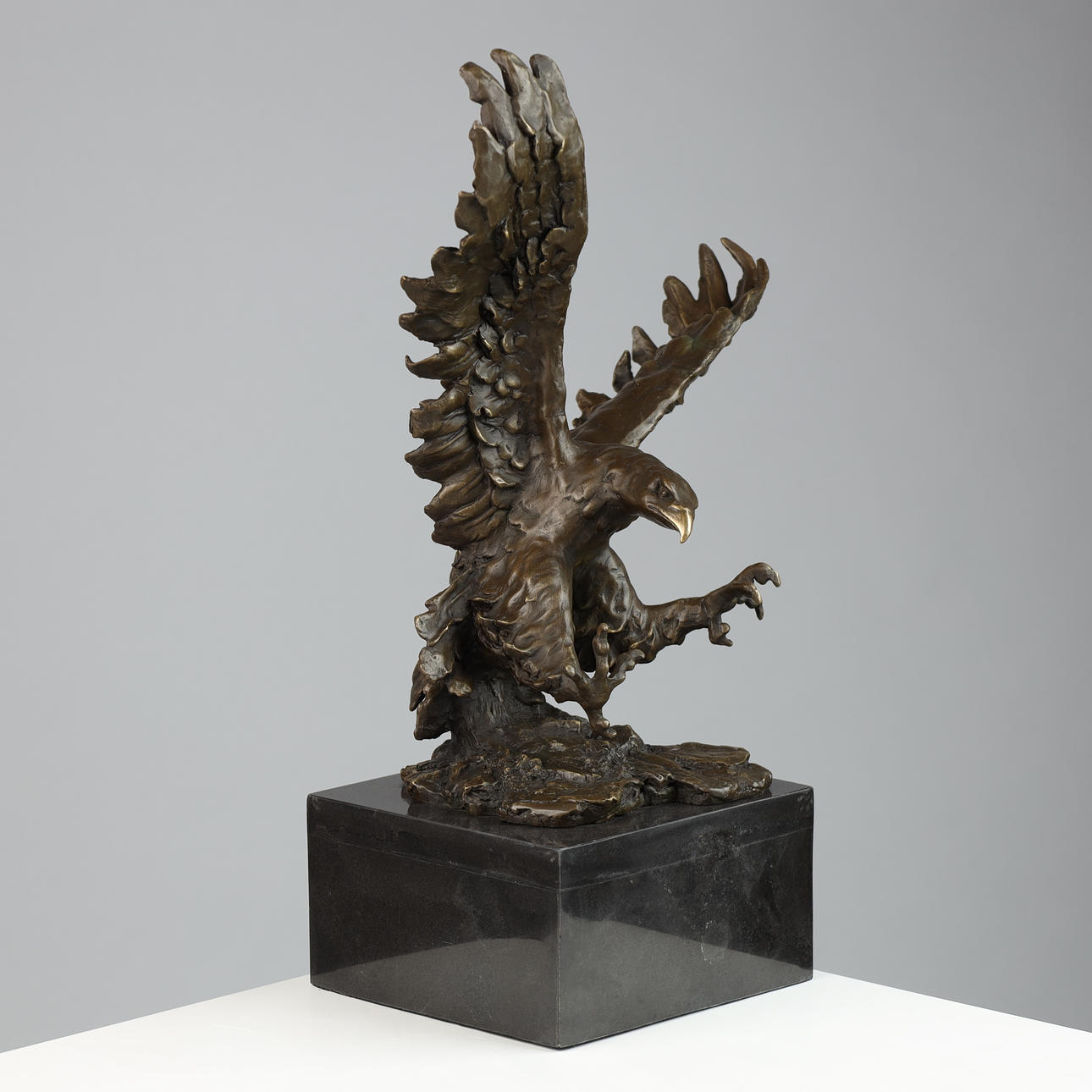 MIGUEL FERNANDO LOPEZ (MILO) F. 1955. EFTER. Skulptur av brons på ...