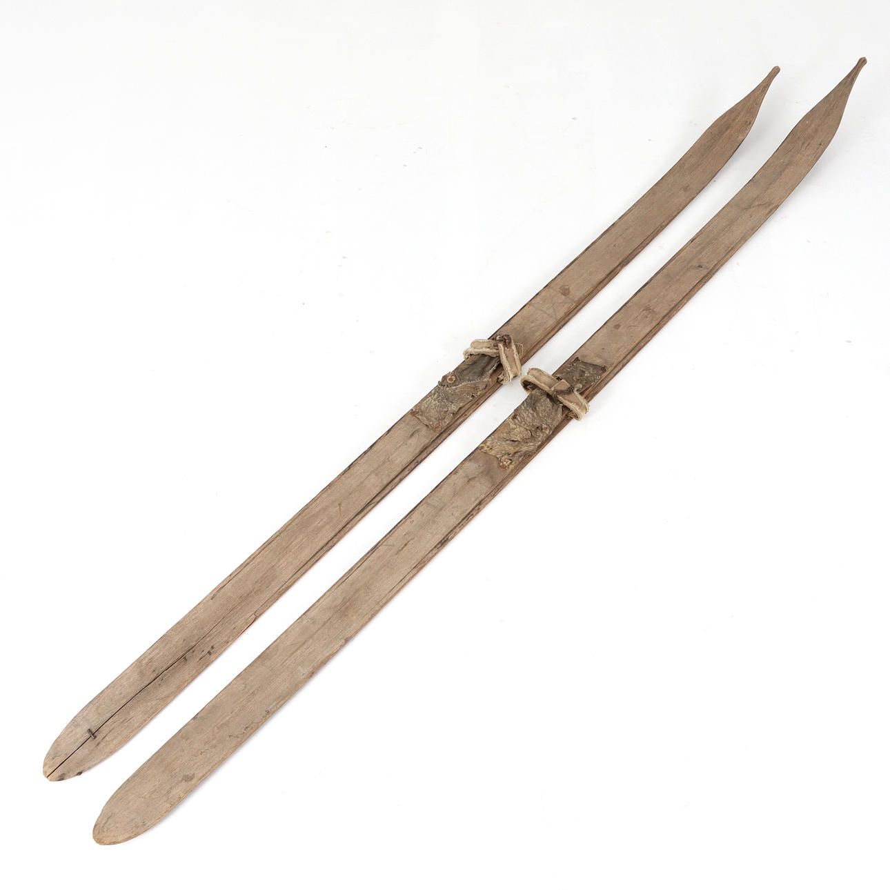 SKIS, a pair, all-purpose, bone-marked. 19th century.