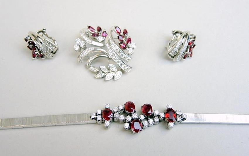 DIMANT RUBINSET 18 KT. vitt guld.