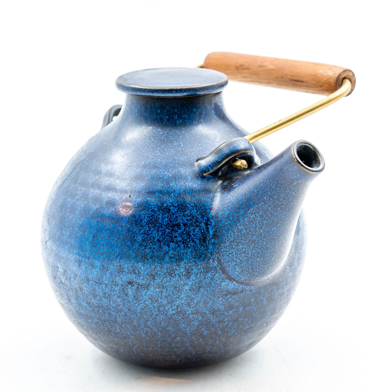 STIG LINDBERG. Tekande, Stentøj, Signeret.