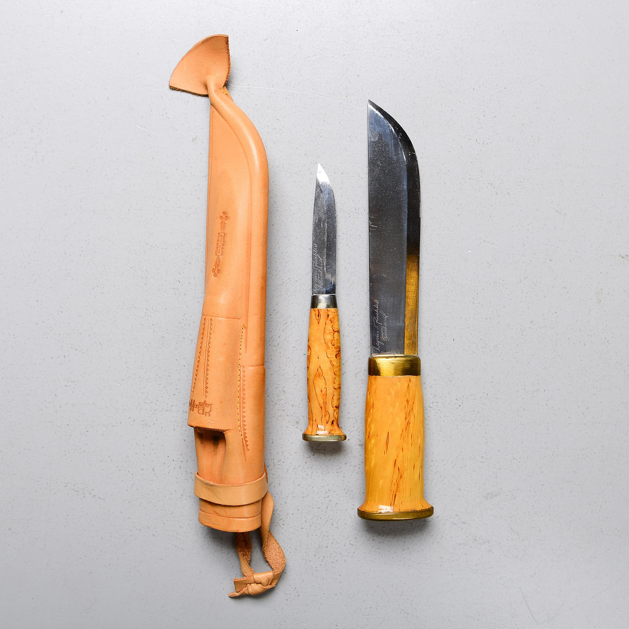 Two Lapin-Puuko knives, Finland, 20th century.