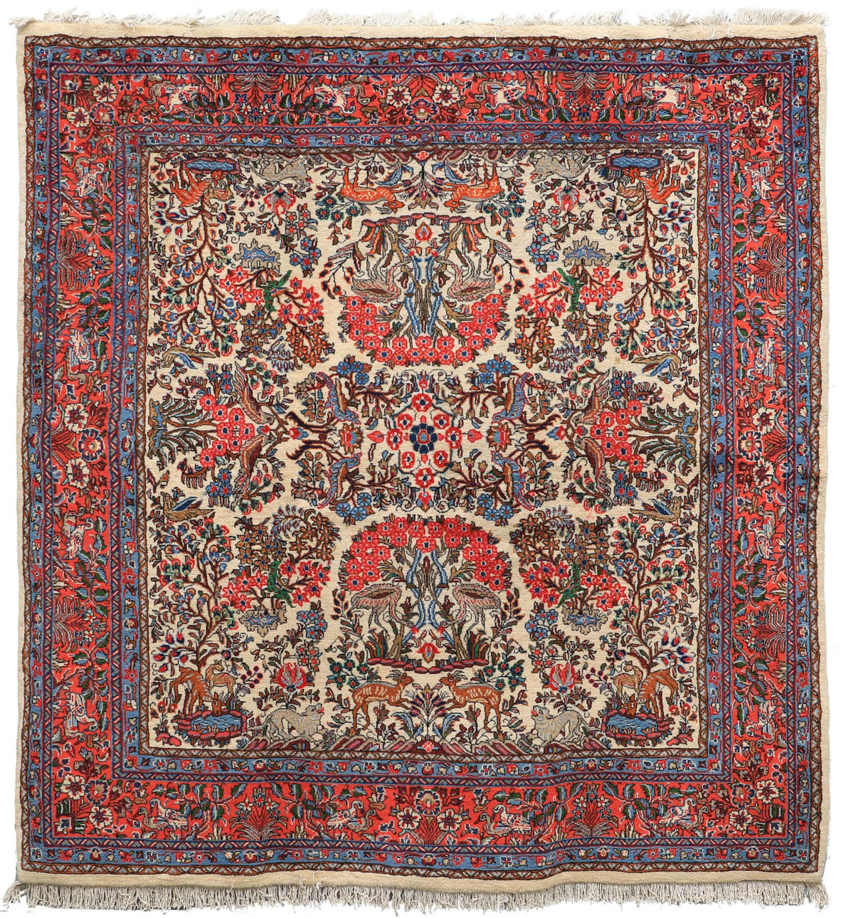 MATTA, persisk, figural, Saruk, 215 x 203 cm.