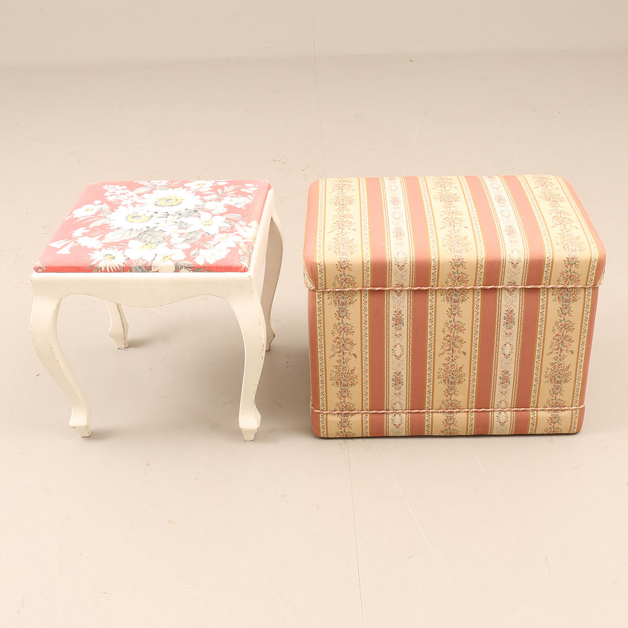 Et sæt med to paller, 20. århundrede.