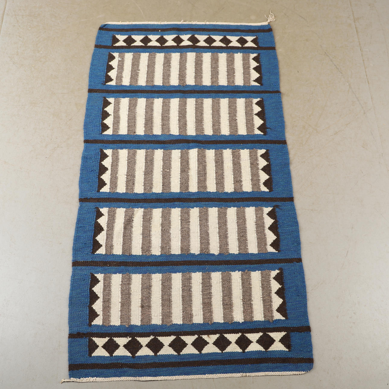 MATTA, rölakan, 186 x 101 cm.