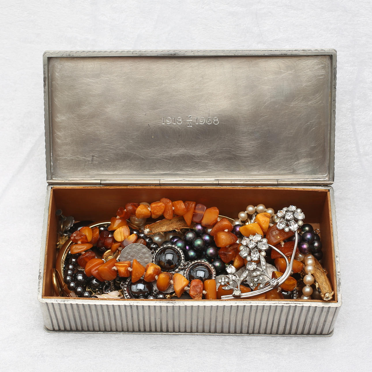 PARTI SMYCKEN, ca 18 delar, 1900-tal.