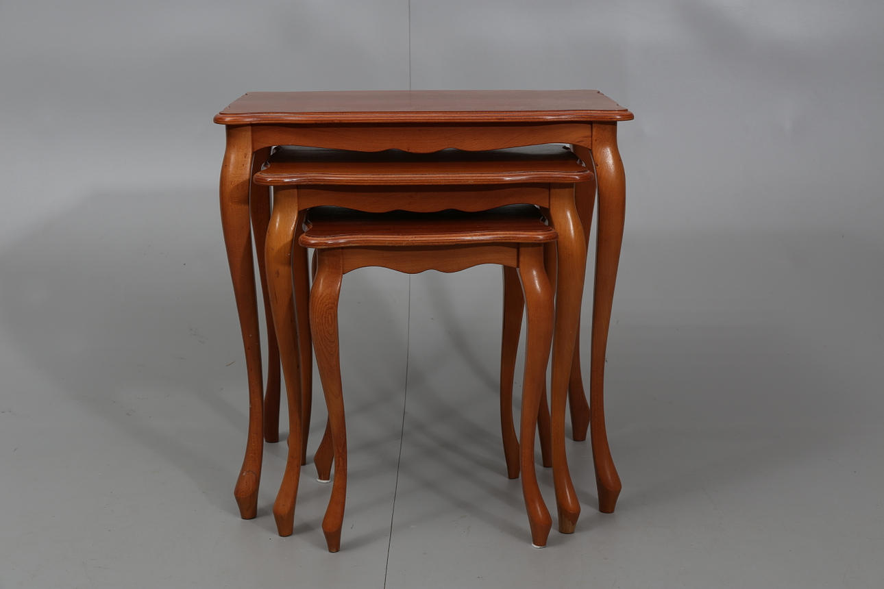 SATSBORD, mahogny, 3 delar, 1900-talets andra hälft.