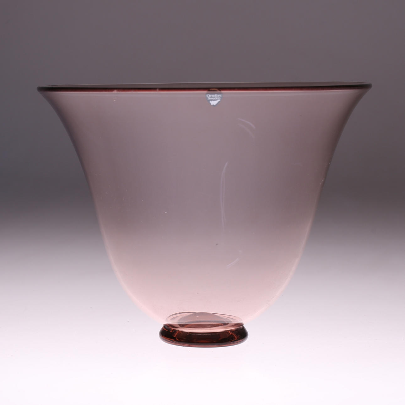 A glass bowl, Orrefors.