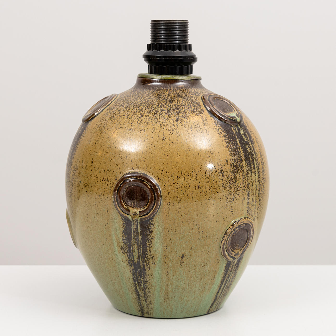 ATTRIBUTED TO JERK WERKMÄSTER. Table lamp. remade from vase. Mid 20th century.