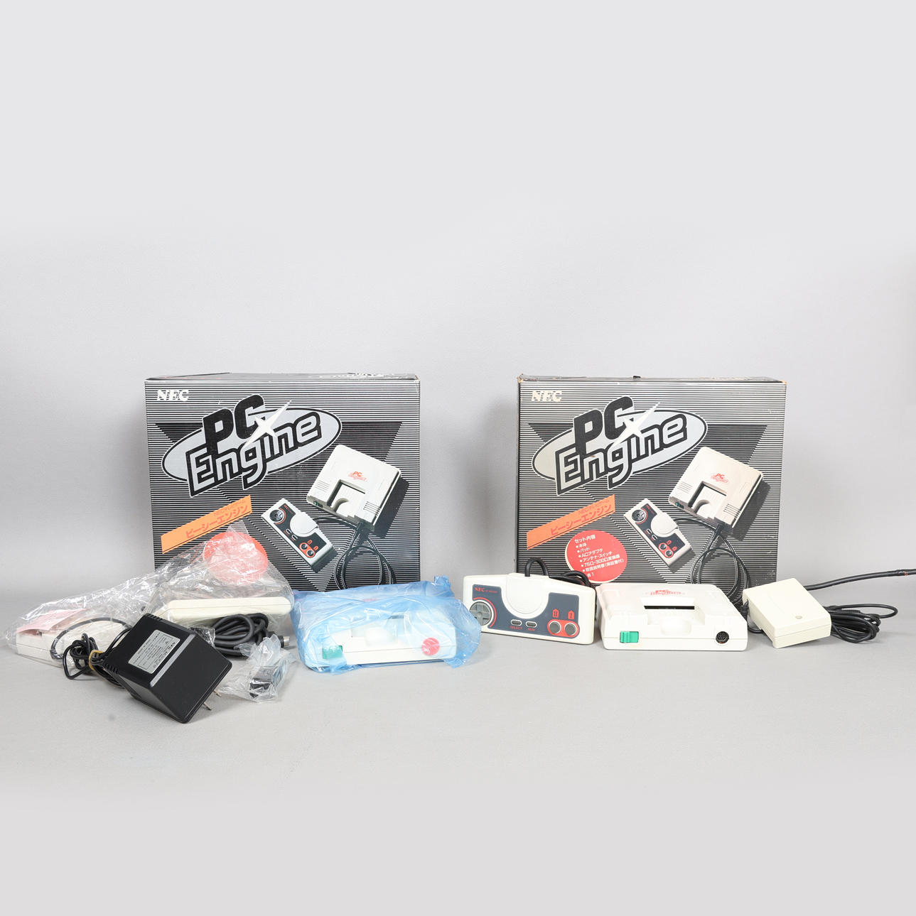 NEC PC ENGINE CONSOLE (2).