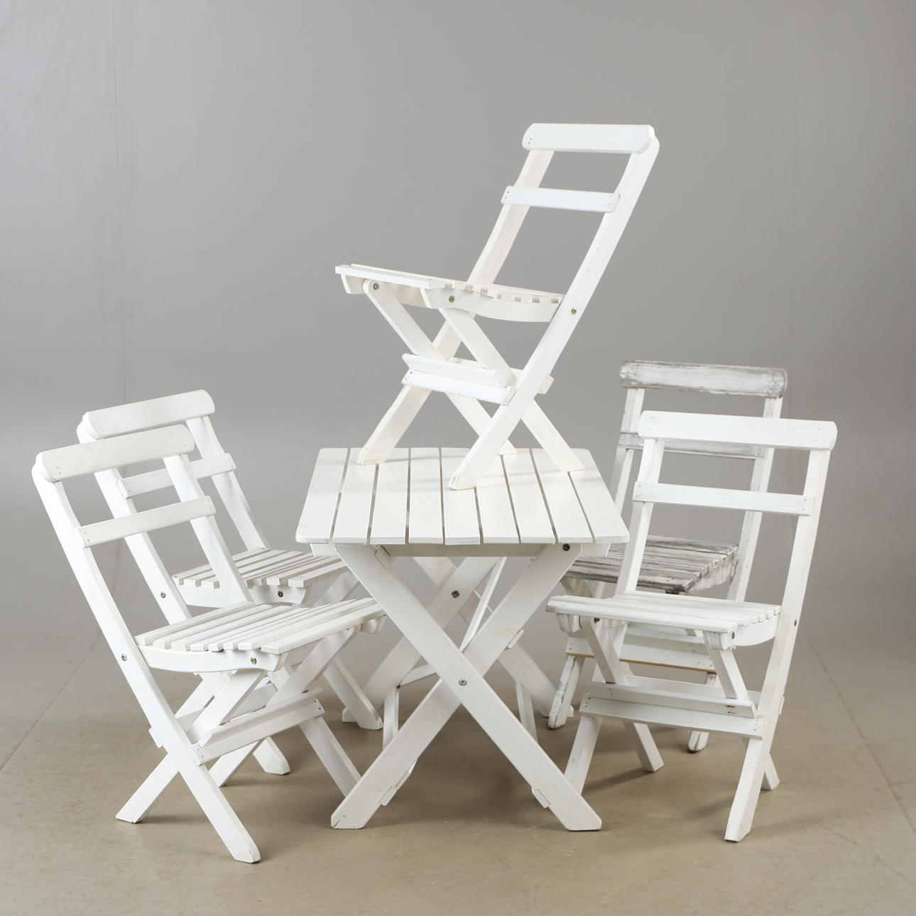 GARDEN GROUP, 6 pieces, white painted, foldable.