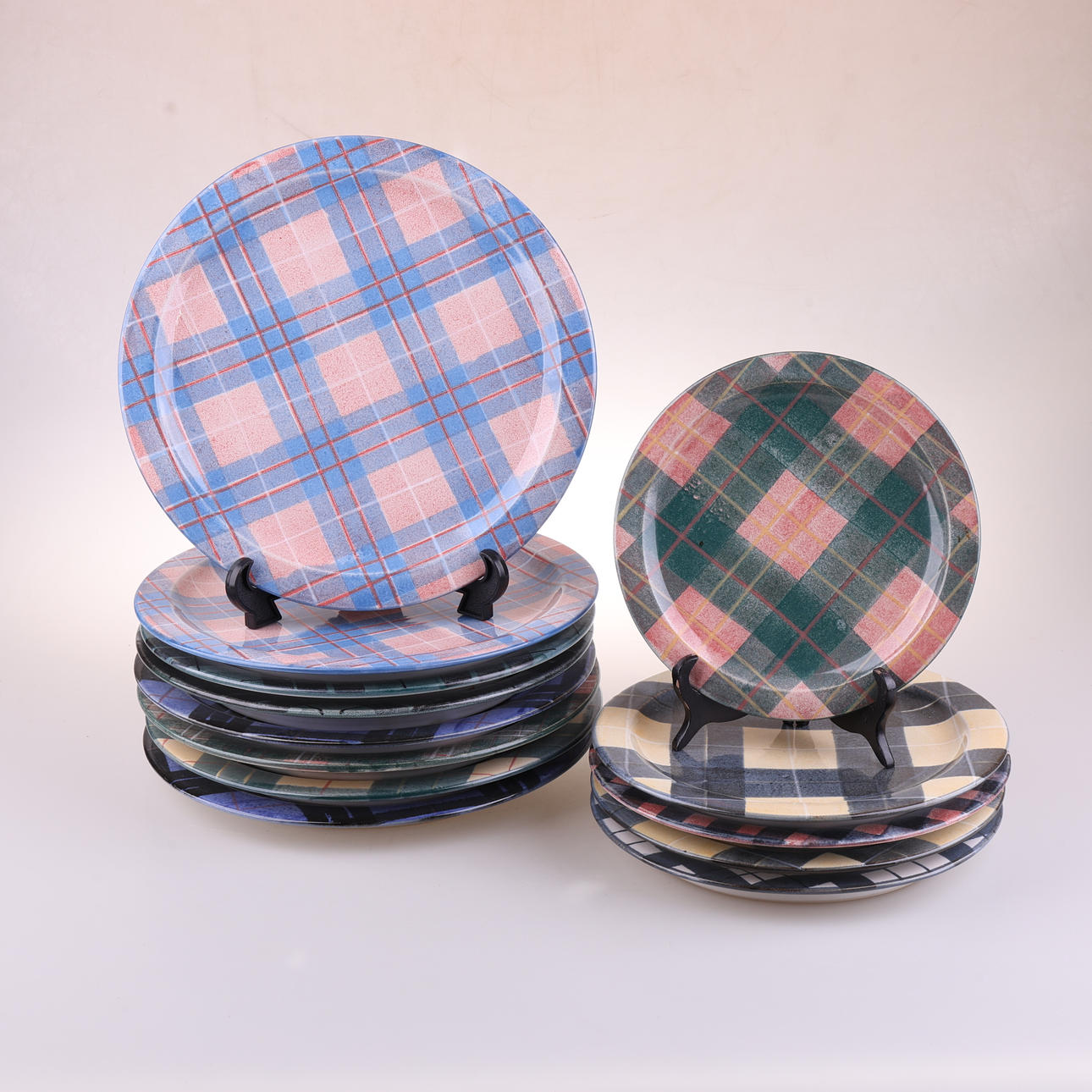 A set of 13 Anta plates, Scotland. Asiatica - Ceramics & Porcelain 